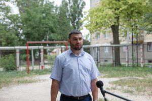 помощник депутата Верховного Совета Валерий Виоара