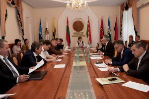 Члены парламентской фракции «Обновление» поддерживают законопроекты социальной направленности. 08.06.2016.