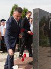 Вадим Красносельский: «Сегодня, преклоняя колени перед могилами наших защитников, мы должны сделать все возможное, чтобы продолжить дело, ради которого они положили свои жизни. И в этом нужно больше надеяться на себя, на собственные силы, делать все, чтобы сохранить республику, укрепить ее независимость». 19.06.2016.