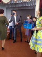 obnovlenie.info педагогов Днестровска поздравил Виктор Гузун