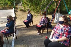 minsoctrud.gospmr.org вручение госнаград педагогам Бендерского детского дома